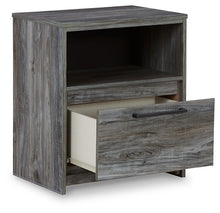 Load image into Gallery viewer, Baystorm Queen Panel Bed with Mirrored Dresser, Chest and 2 Nightstands

